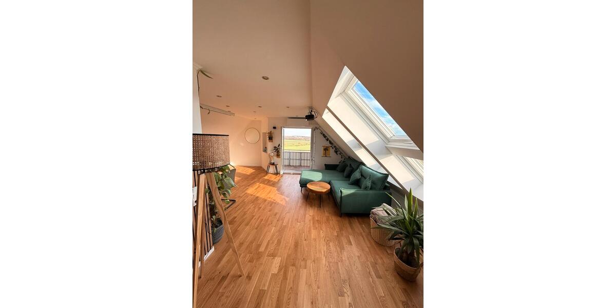 Dachgeschoßwohnung Cadolzburg - 3 Zimmer, 94 m&sup2;, 1.175&euro; | Angebot:26042536