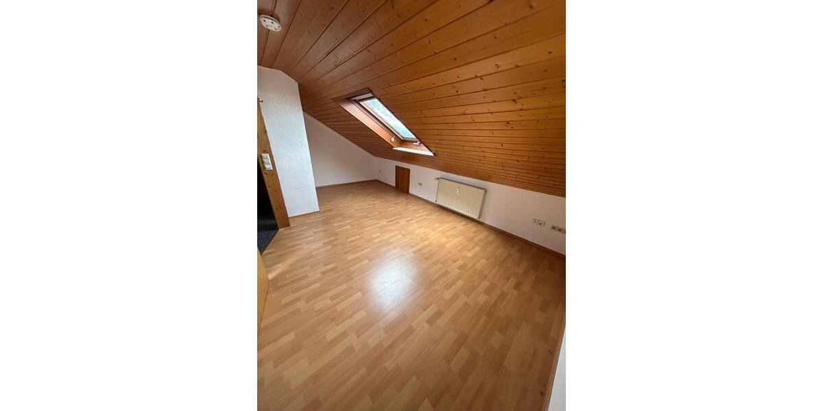 Etagenwohnung Albstadt - 1 Zimmer, 25 m&sup2;, 350&euro; | Angebot:26704424