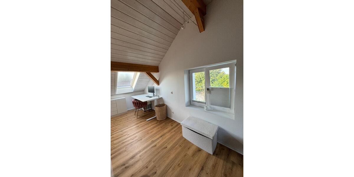 Dachgeschoßwohnung Taufkirchen - 3 Zimmer, 68 m&sup2;, 830&euro; | Angebot:25965593