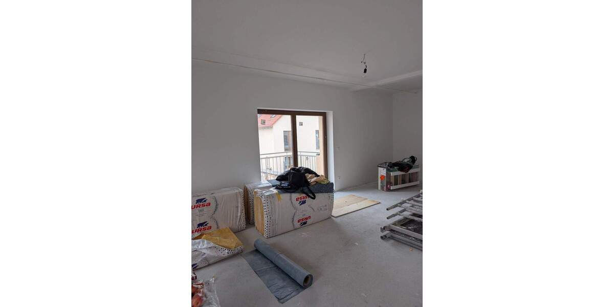 Etagenwohnung Leipzig Seehausen - 2 Zimmer, 122 m&sup2;, 1.250&euro; | Angebot:24820712