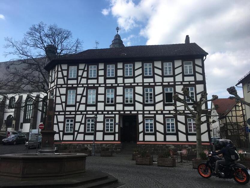 Wohnen in der Mitte von Lich Attraktive Wohnung im ADLER zimmer