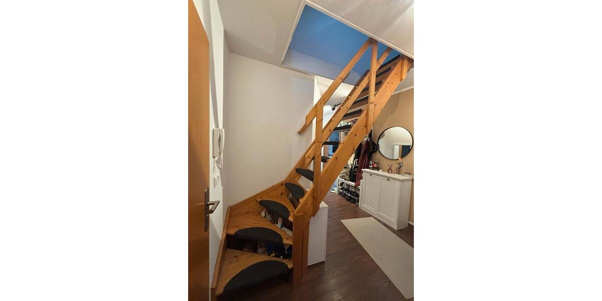 Etagenwohnung Langenfeld (Rheinland) - 2 Zimmer, 90 m&sup2;, 1.300&euro; | Angebot:25267830