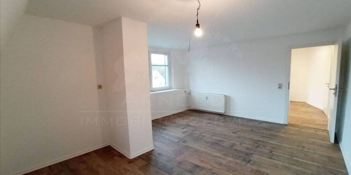 Etagenwohnung Flöha - 4 Zimmer, 100 m&sup2;, 600&euro; | Angebot:26017667