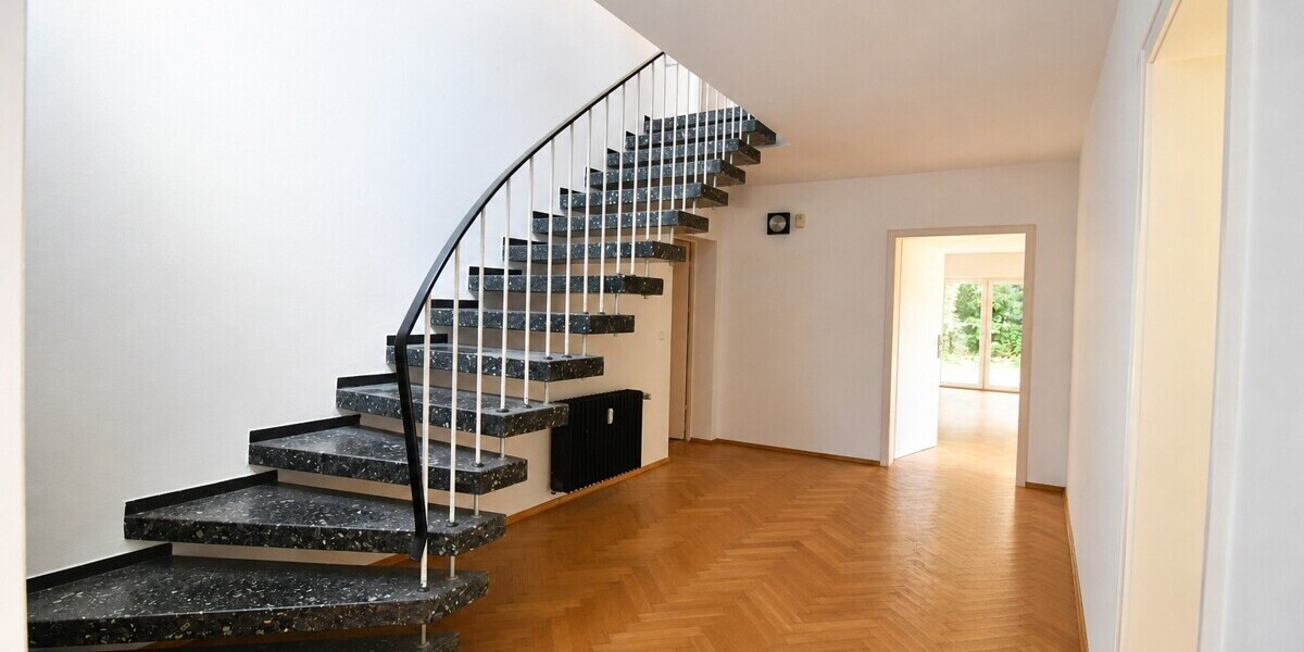 Großes Familienhaus am Sonnenhang mit Doppelgarage - Einfamilienhaus Eppstein-Vockenhausen Vockenhausen | Angebot:27120640