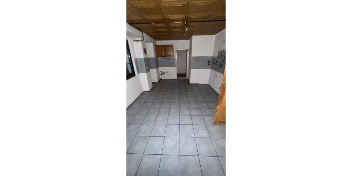 Erdgeschoßwohnung Homburg - 4 Zimmer, 120 m&sup2;, 1.150&euro; | Angebot:25079427