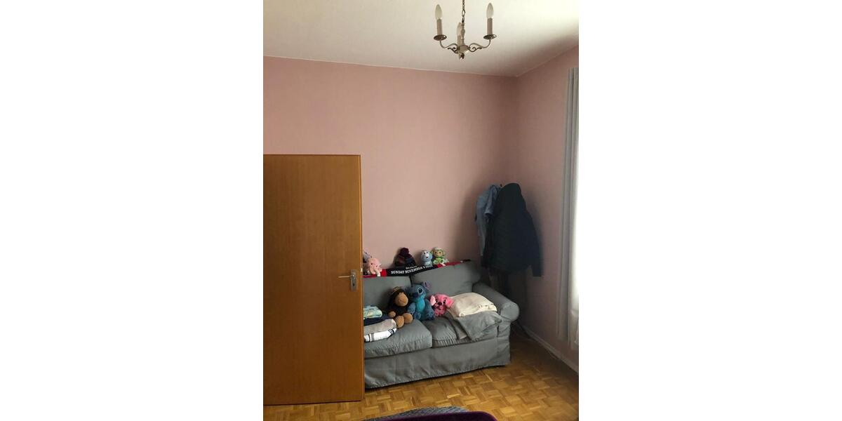 Etagenwohnung Neuwied Feldkirchen - 3 Zimmer, 89 m&sup2;, 850&euro; | Angebot:25854302