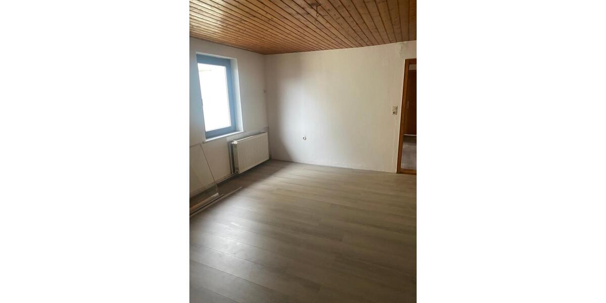 Etagenwohnung Braunschweig Südstadt- Rautheim- Mascherode - 5 Zimmer, 144 m&sup2;, 1.400&euro; | Angebot:25056337
