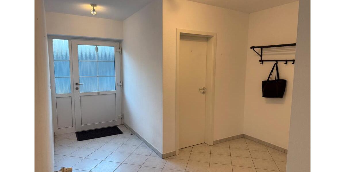 Doppelhaushälfte mit Einliegerwohnung in Bad Liebenzell-Monakam 6 zimmer