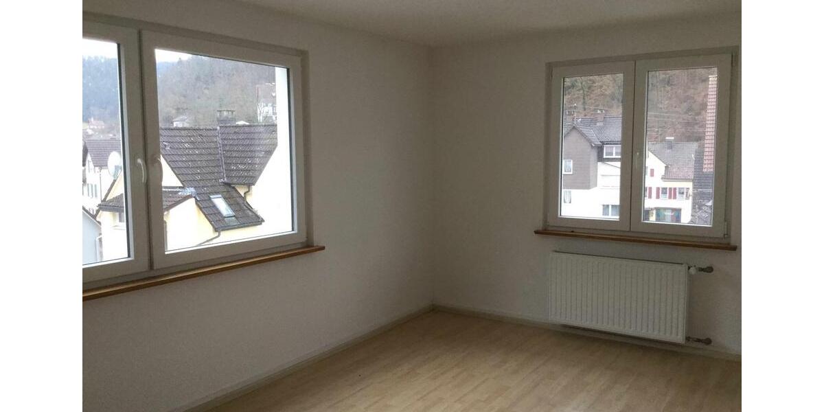 Etagenwohnung Schramberg - 3 Zimmer, 70 m&sup2;, 600&euro; | Angebot:26663452