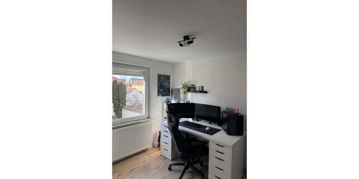 Dachgeschoßwohnung Schweinfurt Gartenstadt - 3 Zimmer, 63 m&sup2;, 870&euro; | Angebot:25725525