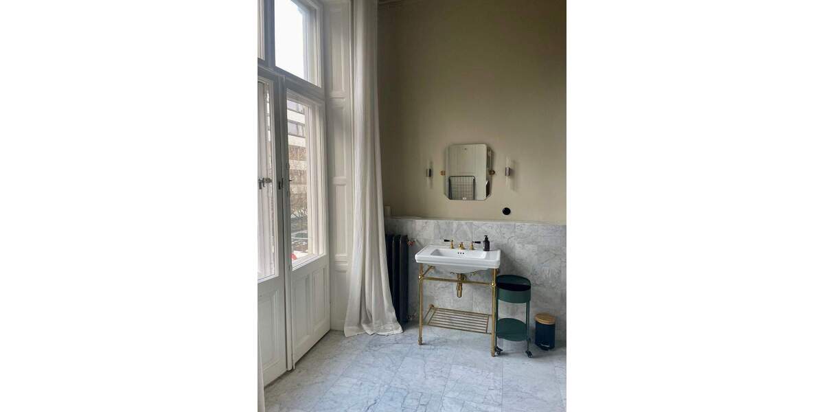 Etagenwohnung Hamburg Rotherbaum - 2 Zimmer, 91 m&sup2;, 3.000&euro; | Angebot:25107809