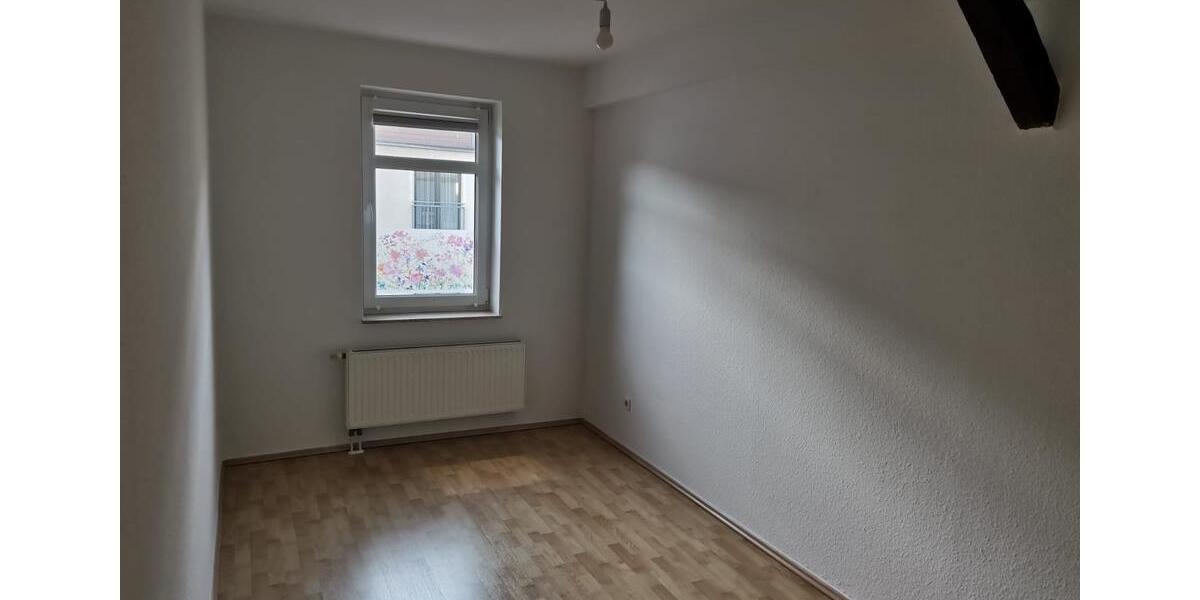 Dachgeschoßwohnung Halle (Saale) Damaschkestraße - 3 Zimmer, 71 m&sup2;, 605&euro; | Angebot:23913421