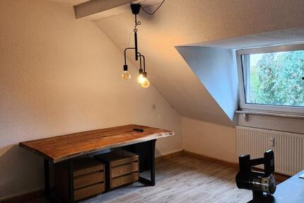 Gemütliche 2-Zimmer-Wohnung im 2. OG in Gelsenkirchen-Rotthausen zimmer