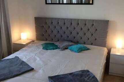 Wohnung München Münchener Freiheit - 2 Zimmer, 79 m&sup2;, 2.200&euro; | Angebot:26751773