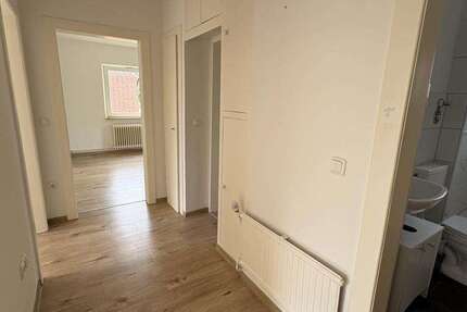 Wohnung Wilhelmshaven Voslapp - 4 Zimmer, 59 m&sup2;, 399&euro; | Angebot:27020909