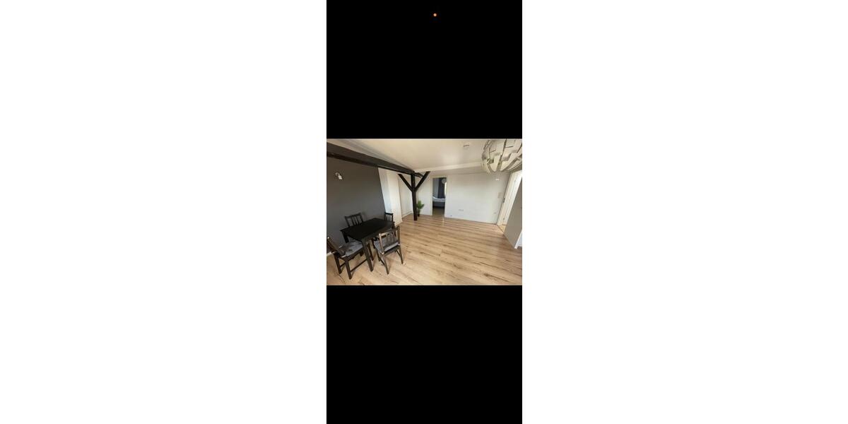 Dachgeschoßwohnung Molfsee - 3 Zimmer, 77 m&sup2;, 1.050&euro; | Angebot:26546890