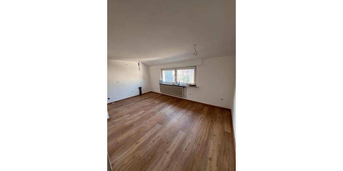 Etagenwohnung Mannheim Sandhofen - 2 Zimmer, 55 m&sup2;, 1.120&euro; | Angebot:26464802