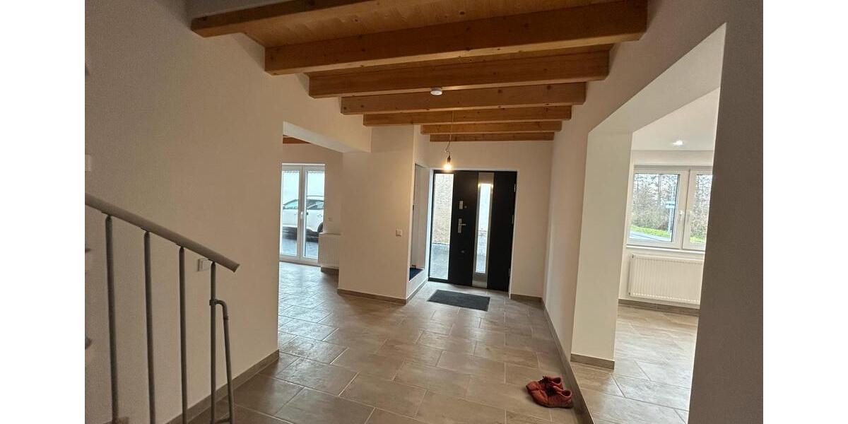 Doppelhaushälfte zu vermieten befristet bis 30.06.2027 4 zimmer