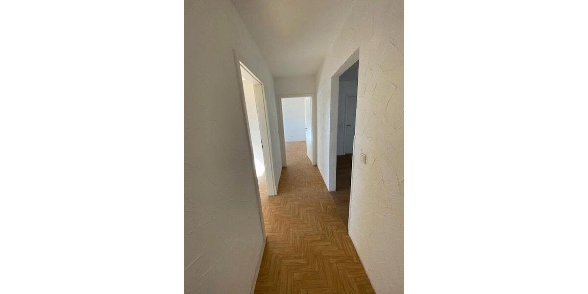 Etagenwohnung Bexbach - 4 Zimmer, 130 m&sup2;, 850&euro; | Angebot:26201227