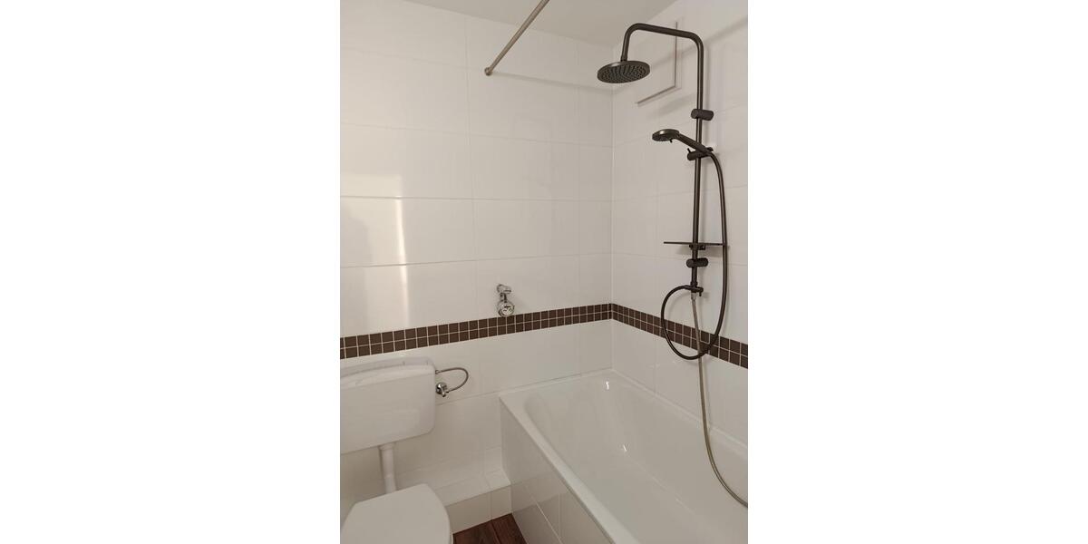 Etagenwohnung Bergneustadt - 2 Zimmer, 62 m&sup2;, 1.040&euro; | Angebot:26358144