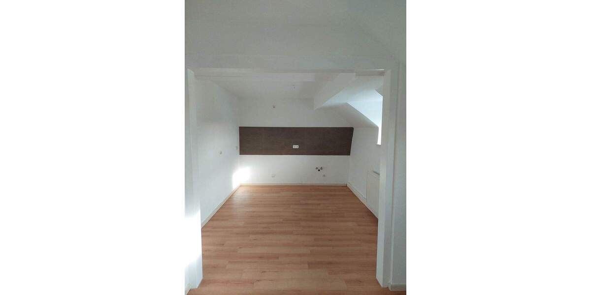 Etagenwohnung Trier Innenstadt - 5 Zimmer, 87 m&sup2;, 990&euro; | Angebot:26712886