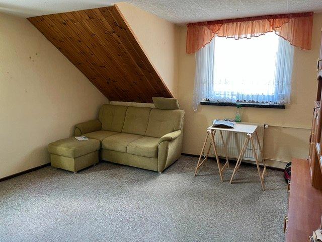 Dachgeschoßwohnung Aue-Bad Schlema Bad Schlema - 2 Zimmer, 46 m&sup2;, 210&euro; | Angebot:26688585