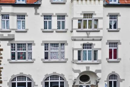 Sanierte Gastronomie und Gewerbefläche im Herzen von Solingen-Wald zimmer