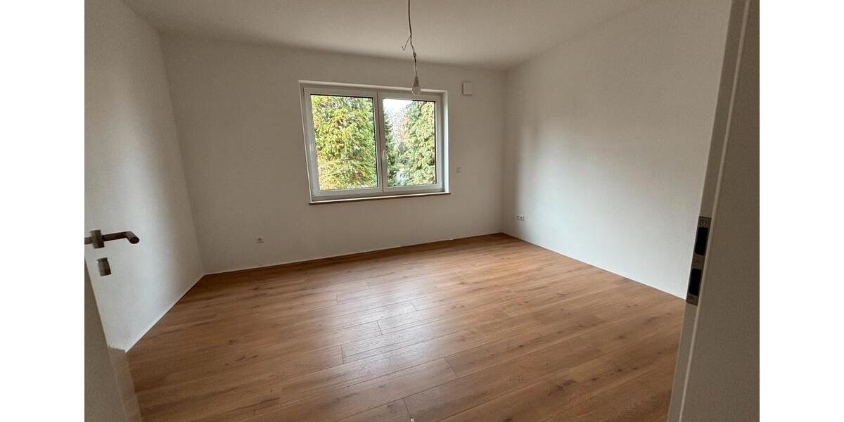 Etagenwohnung Fürth Atzenhof - 3 Zimmer, 98 m&sup2;, 1.552&euro; | Angebot:26337871
