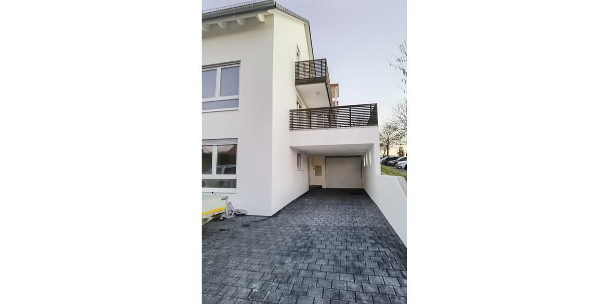 Etagenwohnung Großbettlingen - 4 Zimmer, 128 m&sup2;, 2.100&euro; | Angebot:26478696