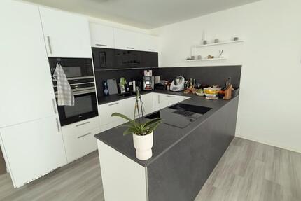Exklusive 4-Zimmerwohnung mit Garten, 2 Terassen & Fitnessraum 4 zimmer