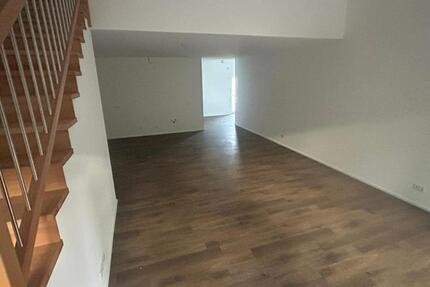 Wohnung Losheim am See - 3 Zimmer, 125 m&sup2;, 1.150&euro; | Angebot:25892460