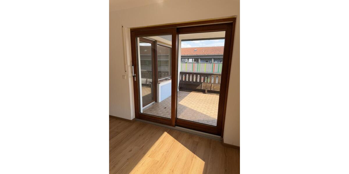 Etagenwohnung Treuchtlingen - 3 Zimmer, 100 m&sup2;, 890&euro; | Angebot:25978574