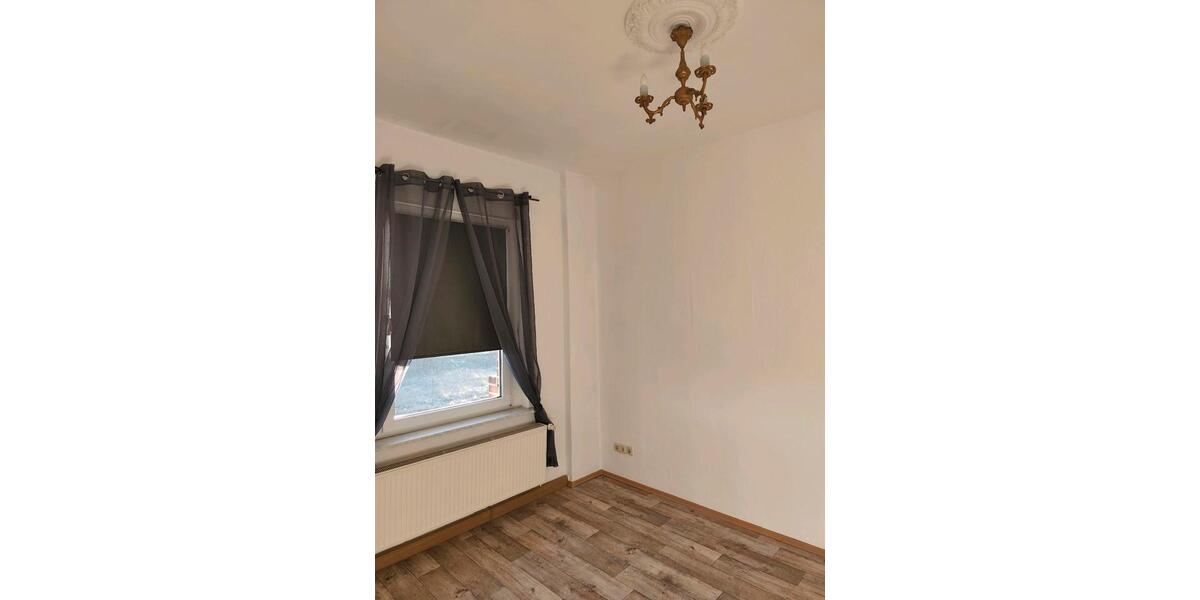 Etagenwohnung Staßfurt Atzendorf - 3 Zimmer, 67 m&sup2;, 350&euro; | Angebot:26067817