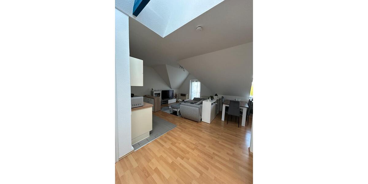 Dachgeschoßwohnung Stendal - 2 Zimmer, 52 m&sup2;, 555&euro; | Angebot:26254395