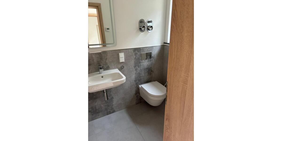 Etagenwohnung Zschopau - 4 Zimmer, 93 m&sup2;, 970&euro; | Angebot:26477531