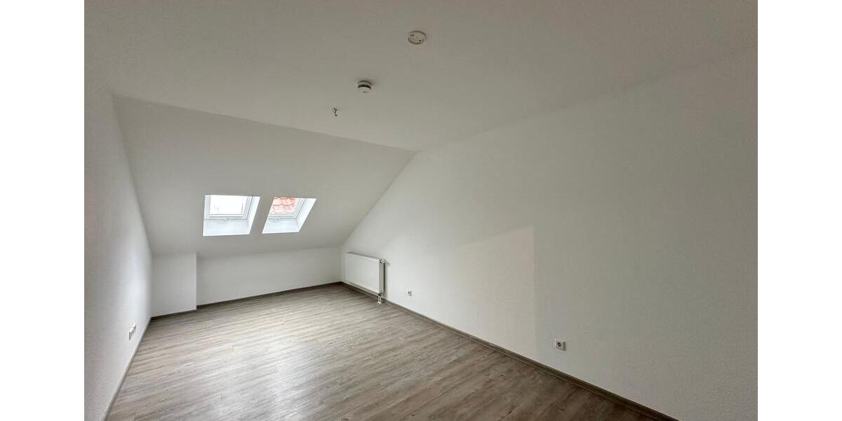 Dachgeschoßwohnung Bad Zwischenahn - 3 Zimmer, 109 m&sup2;, 1.100&euro; | Angebot:24682467