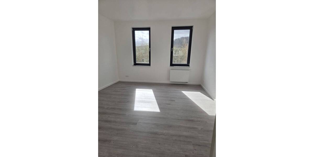 Etagenwohnung Eisenach - 2 Zimmer, 62 m&sup2;, 521&euro; | Angebot:26554323
