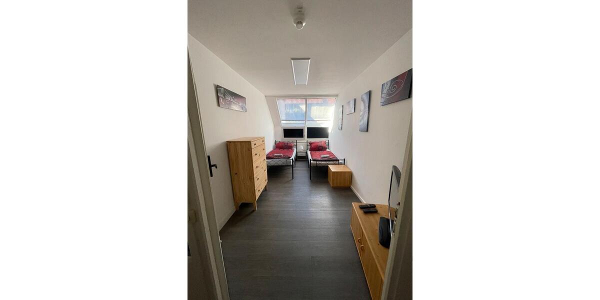 Wohnen auf Zeit Lingen (Ems) Damaschke - 5 Zimmer, 200 m&sup2;, 20&euro; | Angebot:16832197