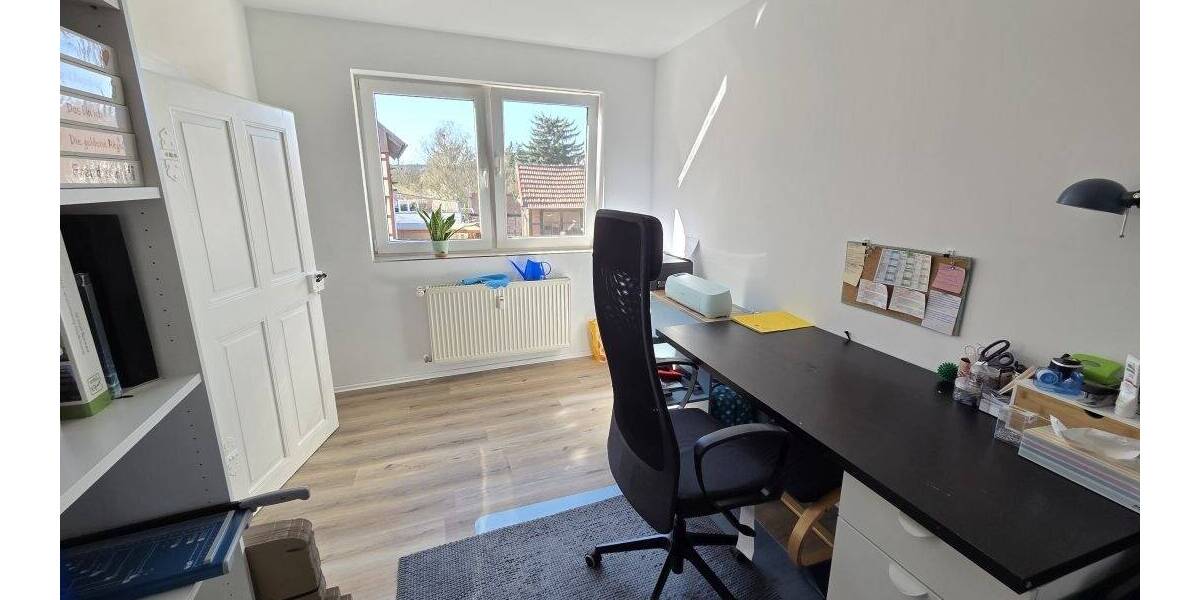 Etagenwohnung Amt Creuzburg Mihla - 3 Zimmer, 99 m&sup2;, 980&euro; | Angebot:26080166