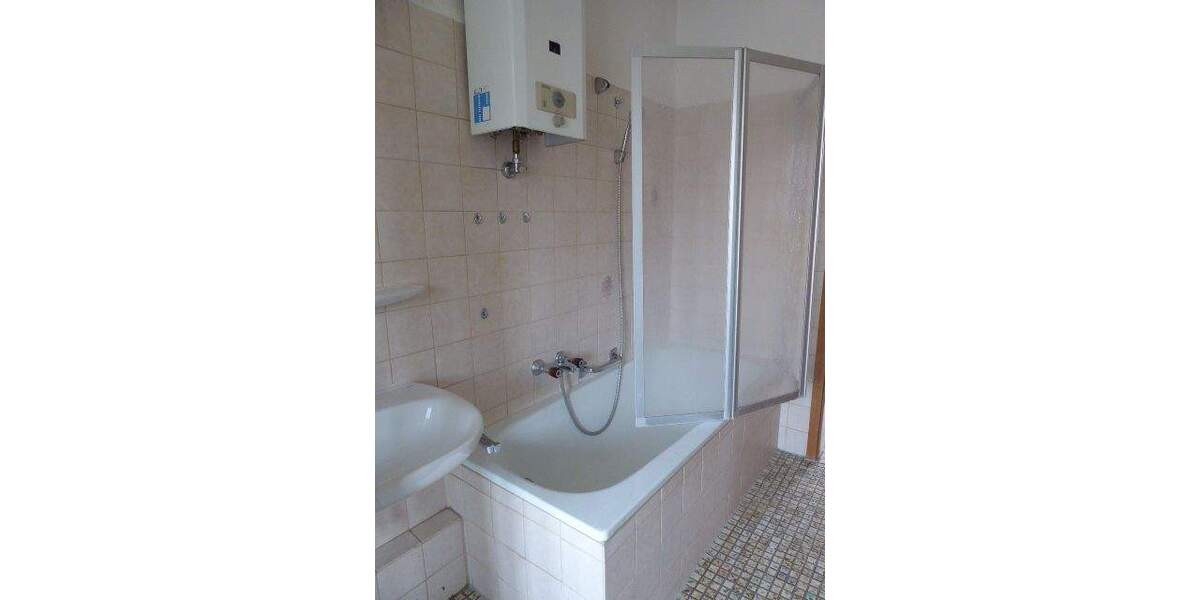 Etagenwohnung Pforzheim Dillweißenstein - 2 Zimmer, 55 m&sup2;, 470&euro; | Angebot:25691560