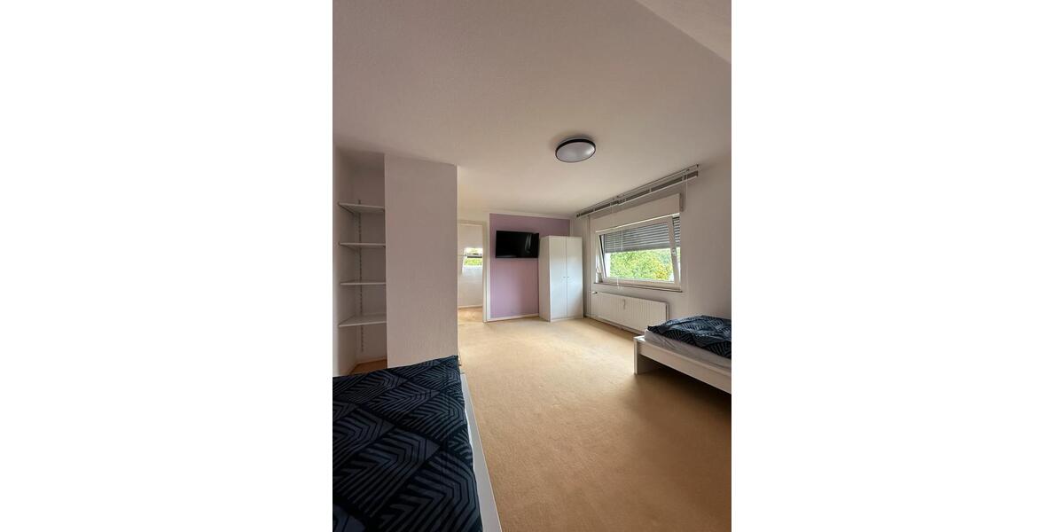 Wohnen auf Zeit Gütersloh Avenwedde - 21 Zimmer, 370 m&sup2;, 22&euro; | Angebot:25335923