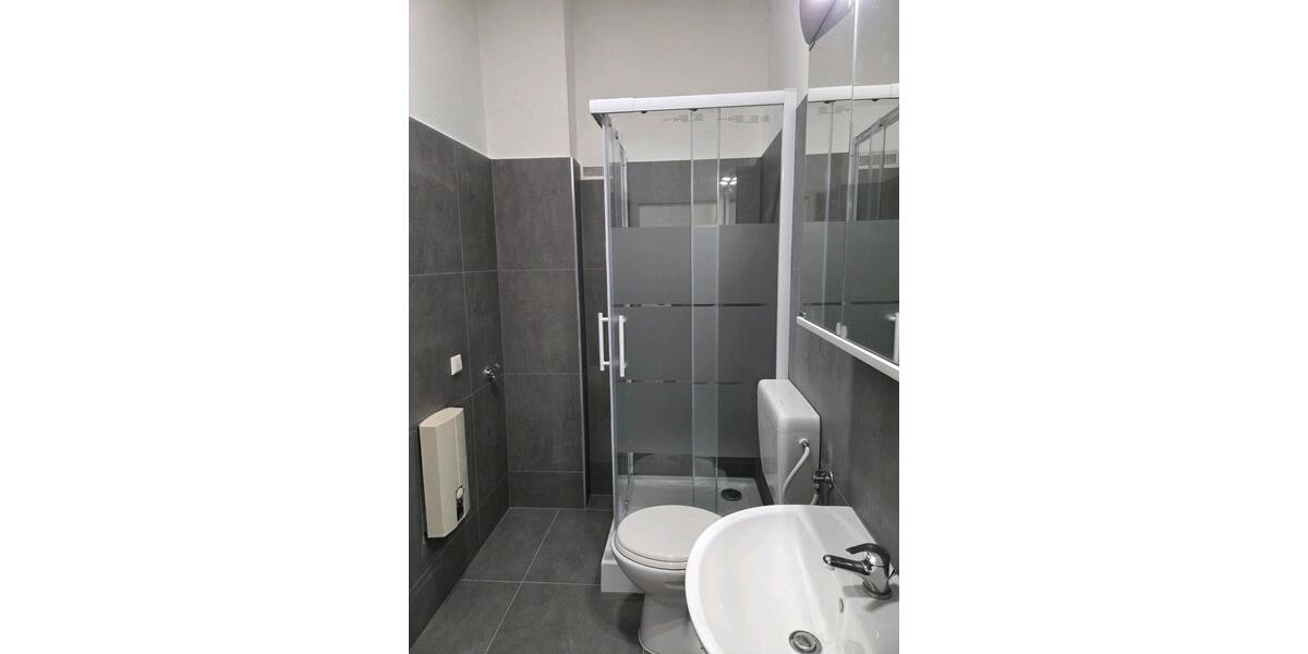 Hochparterre Kaiserslautern Betzenberg - 1 Zimmer, 27 m&sup2;, 400&euro; | Angebot:25977507