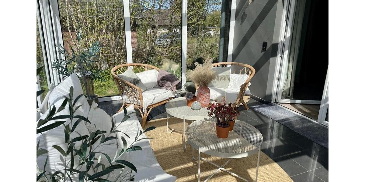 Einfamilienhaus Molfsee - 8 Zimmer, 250 m&sup2;, 3.300&euro; | Angebot:26490111