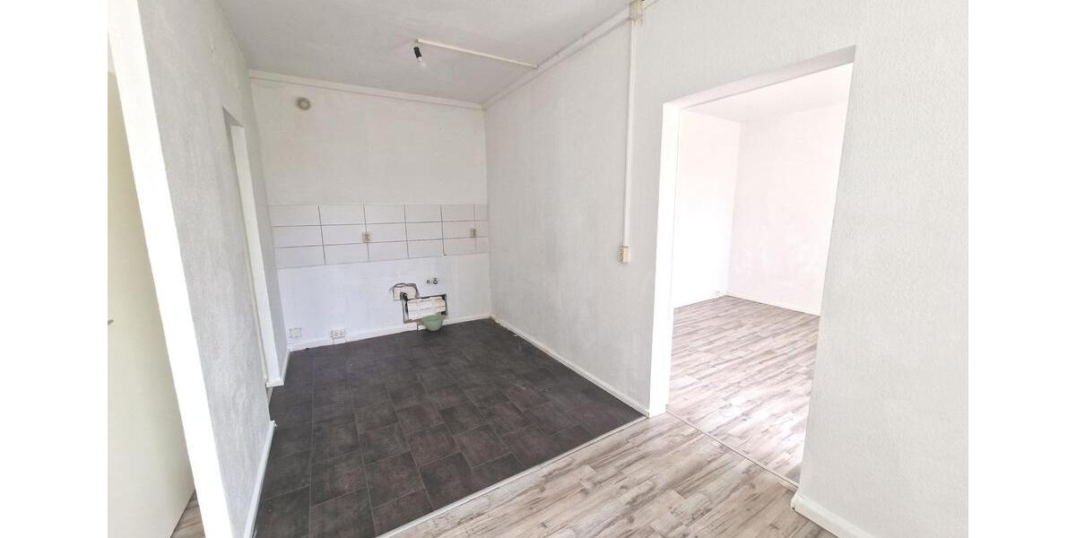 Etagenwohnung Gera - 4 Zimmer, 70 m&sup2;, 385&euro; | Angebot:26619936