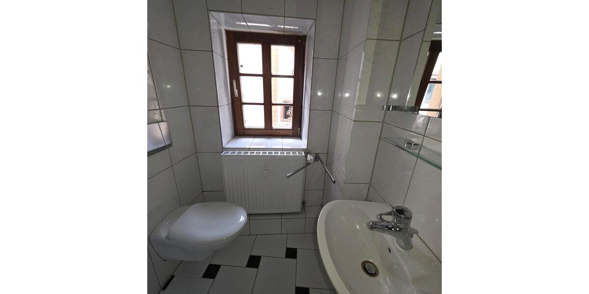 Etagenwohnung Ottweiler - 1 Zimmer, 30 m&sup2;, 300&euro; | Angebot:25975906
