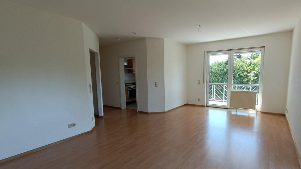 Etagenwohnung Bexbach - 3 Zimmer, 78 m&sup2;, 680&euro; | Angebot:24828392