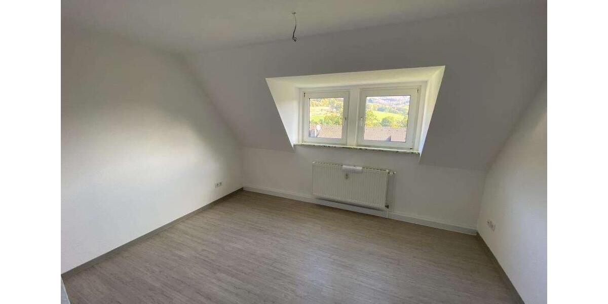 Dachgeschoßwohnung Plettenberg - 2 Zimmer, 58 m&sup2;, 380&euro; | Angebot:26249950