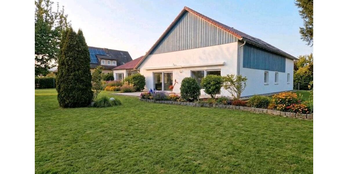 Einfamilienhaus Babenhausen - 5 Zimmer, 200 m&sup2;, 1.980&euro; | Angebot:26343561