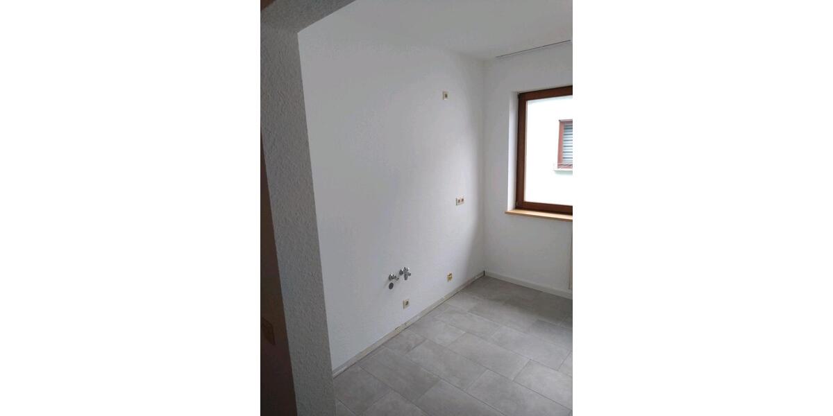 Etagenwohnung Dieblich - 3 Zimmer, 94 m&sup2;, 750&euro; | Angebot:26638275