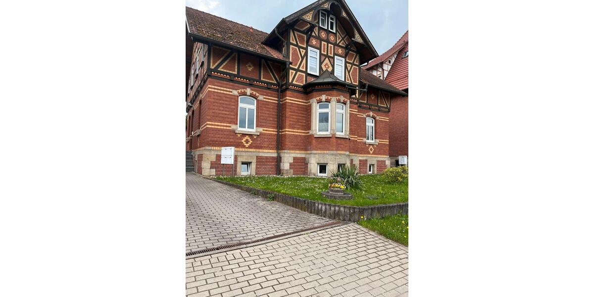Hochparterre Hildburghausen - 2 Zimmer, 56 m&sup2;, 420&euro; | Angebot:26536953